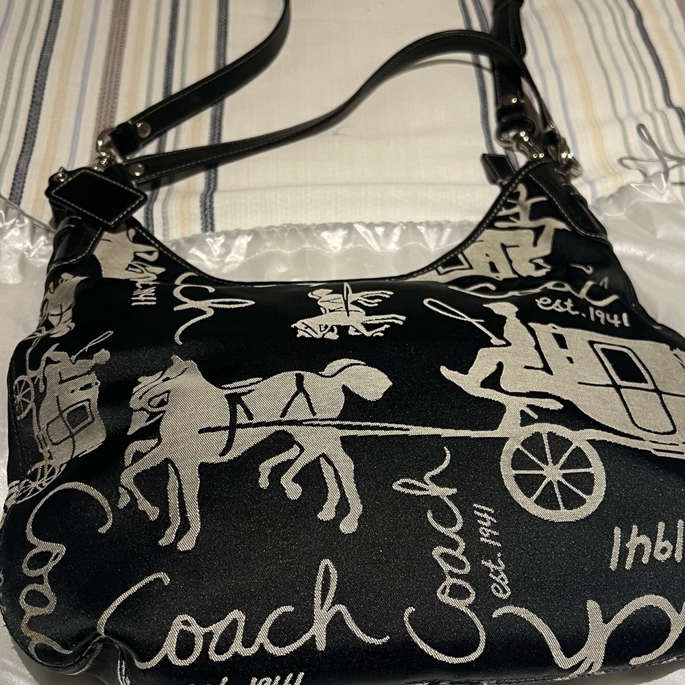 Coach Black and Cream Shoulder Bag